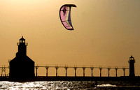 Don Campbell / H-P staff
Marcus Fischer, from Stevensville, works the waters off Tiscornia Beach on his kiteboard Tuesday, October 9, 2007.