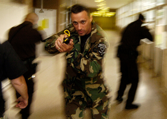 Don Campbell / H-P staff
Joseph Margherone, a deputy with the Berrien County Sheriff Department's Tactical Response Unit runs through tactical response drills during training exercises Wednesday, June